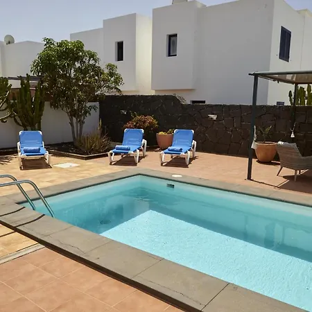 221 - Casa La Vista By Now Ltd * Playa Blanca